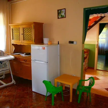 Krisztina Vendeghaz Maison d'hôtes *