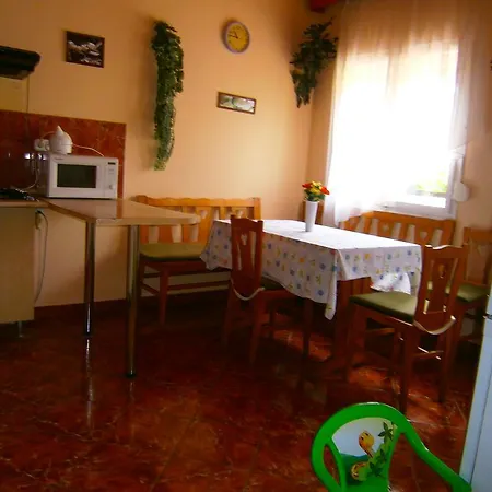 Krisztina Vendeghaz Maison d'hôtes Balatongyörök